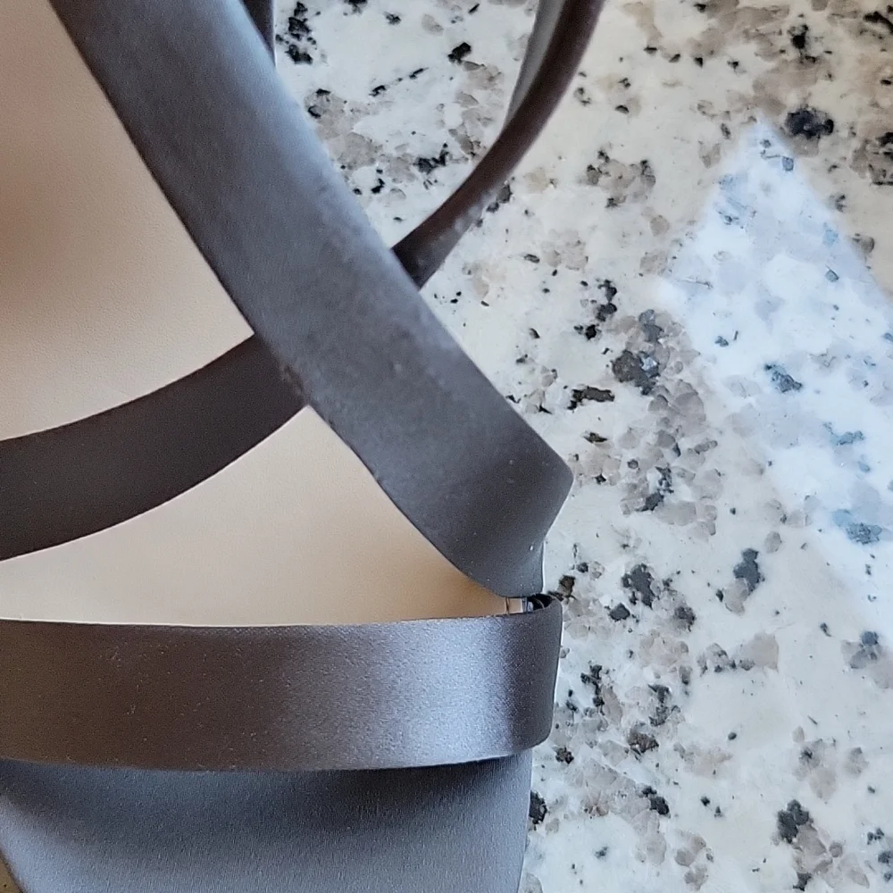 !!! SOLD !!!!  Vince Camuto Imagine Devin Satin Sandals US 9 !!! SOLD !!!! - Picture 7 of 10